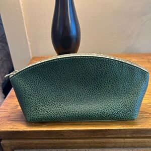 Portland Leather Total Eclipse pouch